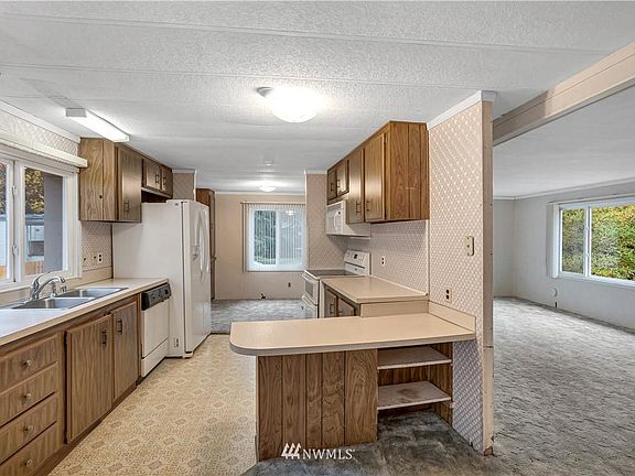 5th image of 332 Laverne Dr