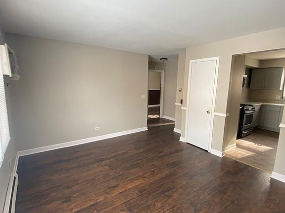 4th image of 393 Ann St APT 3