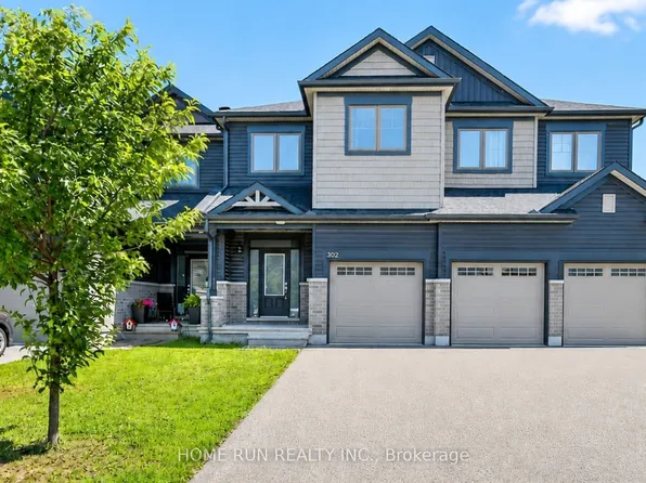 302 Grackle St, Ottawa, ON K1X 0G7