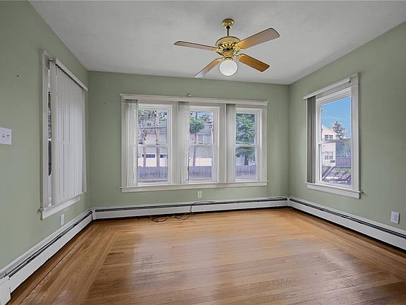 4th image of 34 Matson Ave