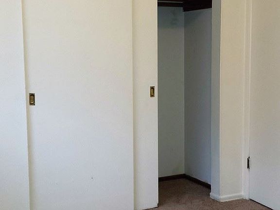 4th image of 4444 Brenton Ave APT C