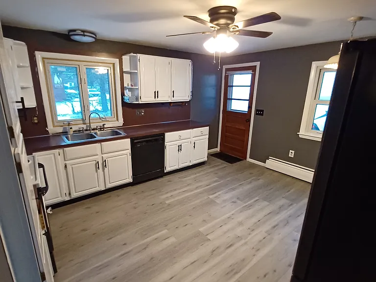 13 Orlando St — Photo 2