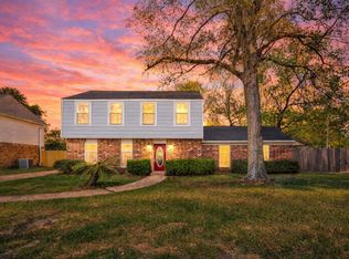 2239 Parkdale Dr, Humble, TX 77339