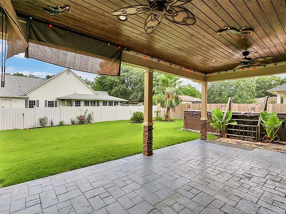 3rd image of 6986 Leisure Ln