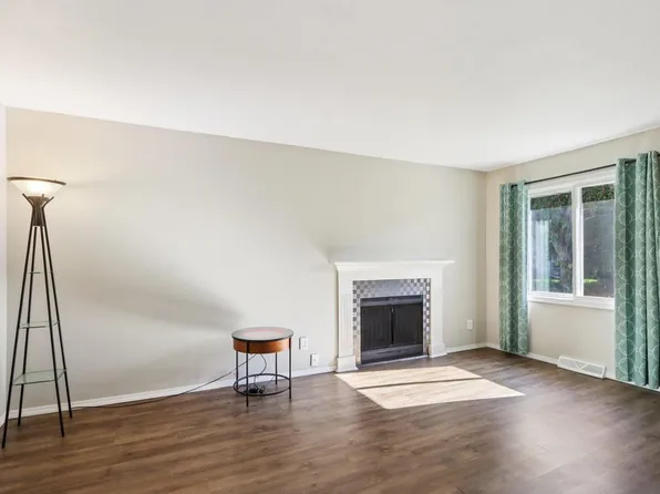 6962 Park Ridge Drive, Madison, WI 53719