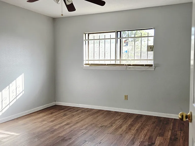 8826 Heatherly Dr — Photo 22