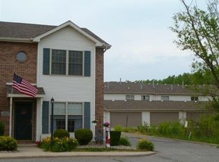 1830 Chestnut Ln, Crown Point, IN 46307