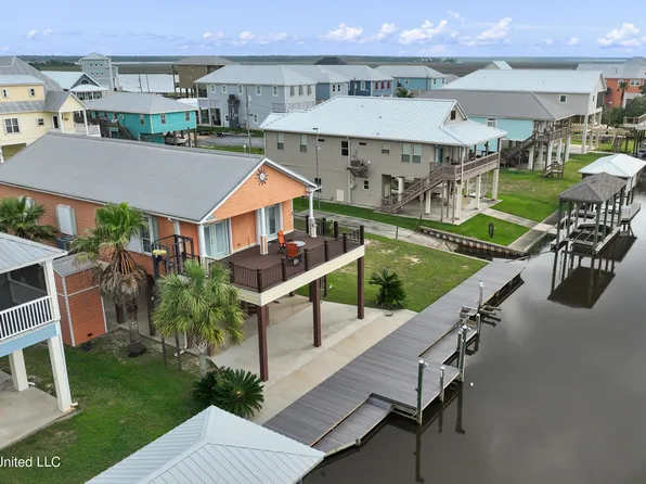 4073 Madagascar St, Bay Saint Louis, MS 39520