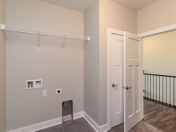 Laundry/Mudroom