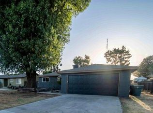239 S Moraine St, Tulare, CA 93274