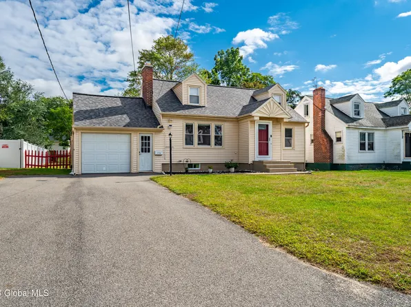 1716 Caldicott Road, Schenectady, NY 12303