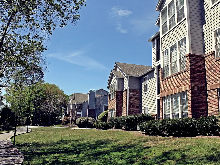 Arbor Village — Photo 11