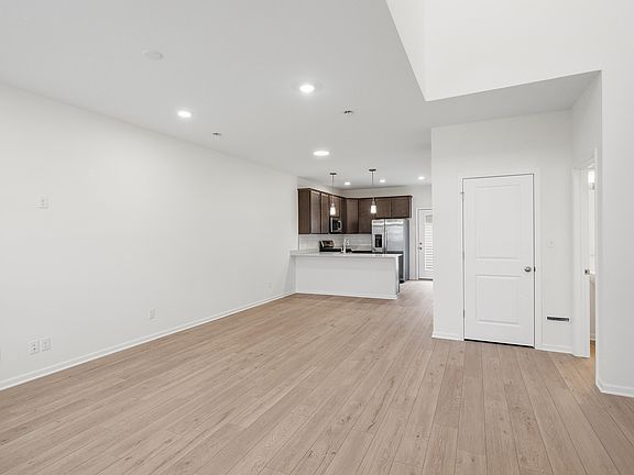 4th image of 6165 Rushing Ave