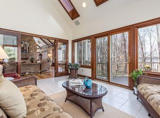 7630 Silver Lake Ct, Westerville, OH 43082