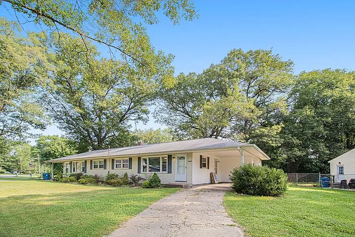 4040 Nazareth Rd