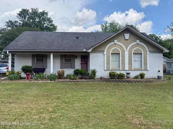 8512 Bridgewood Dr, Southaven, MS 38671