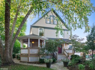1032 Wesley Ave, Evanston, IL 60202