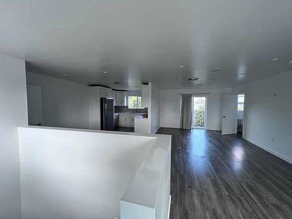 3rd image of 4810 S Sawtelle Blvd #3