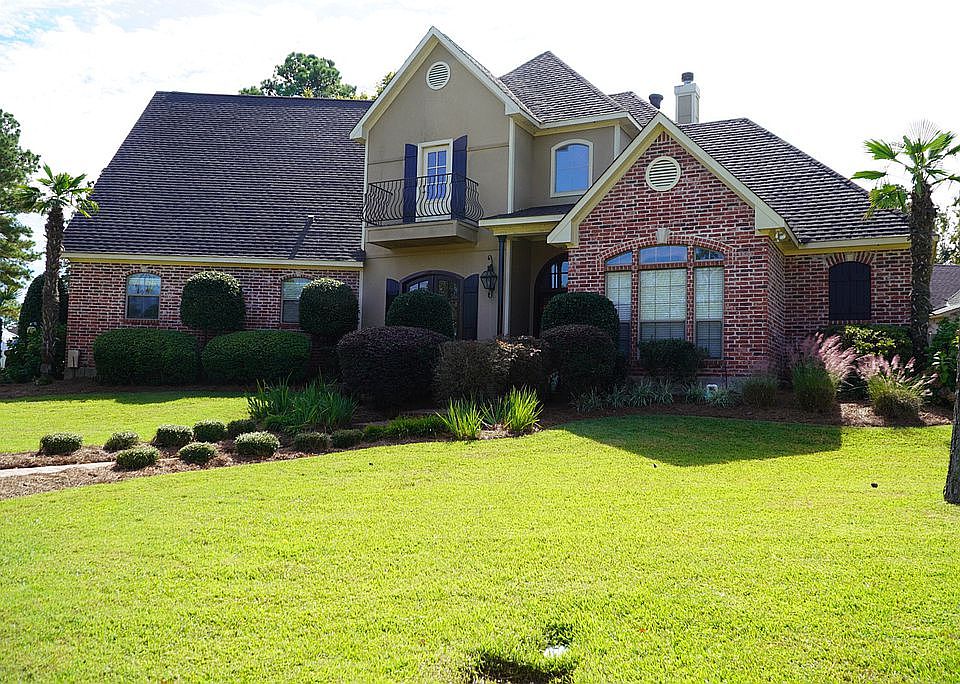1st image of 2925 Long Lake Dr