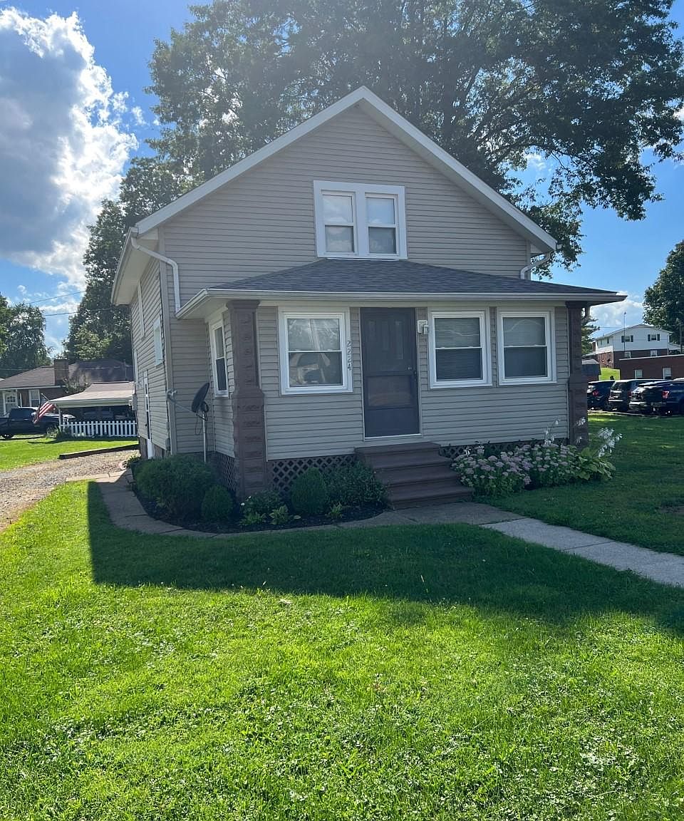 2224 E High Ave, New Philadelphia, OH 44663 Zillow