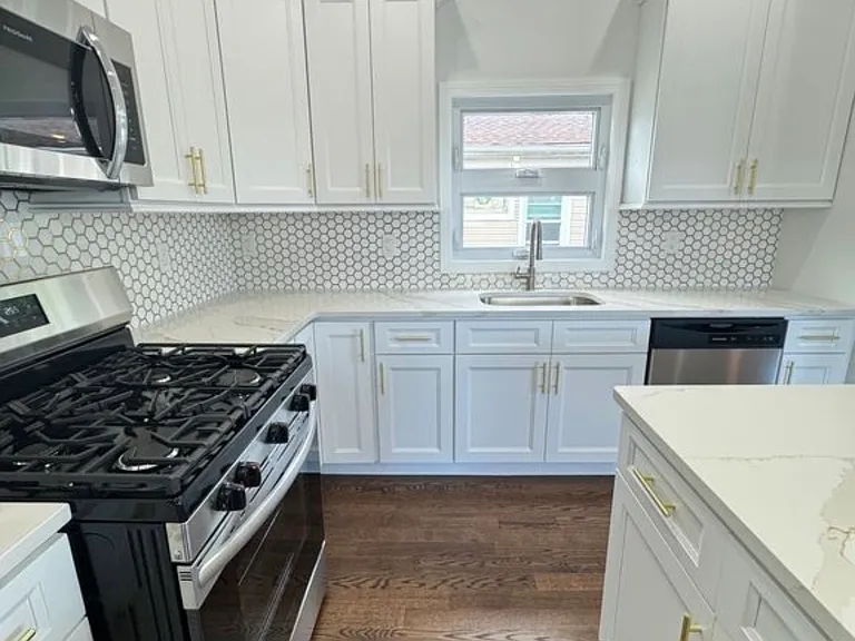 457 Home Ave #2 — Photo 7