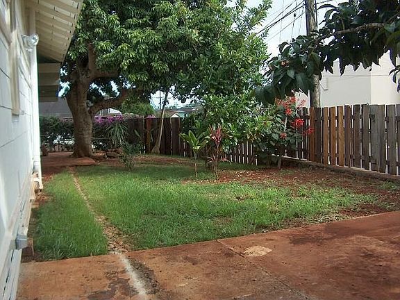 part of large side yard