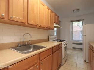11132 76th Ave #4M, Forest Hills, NY 11375