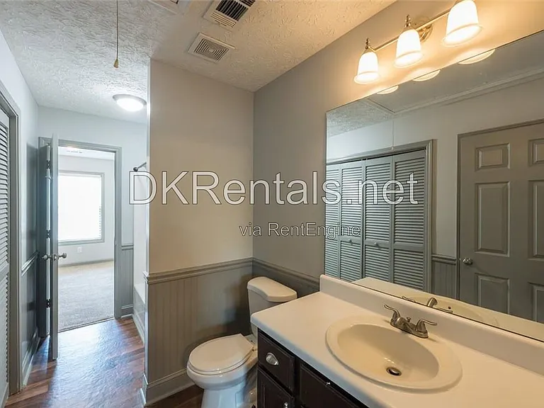 207 Daventry Way — Photo 16