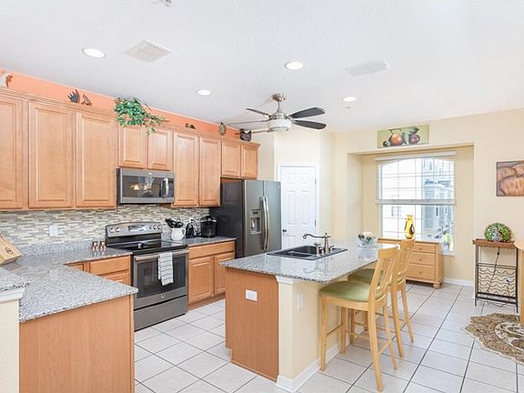 5th image of 10120 Bayou Grande Ave