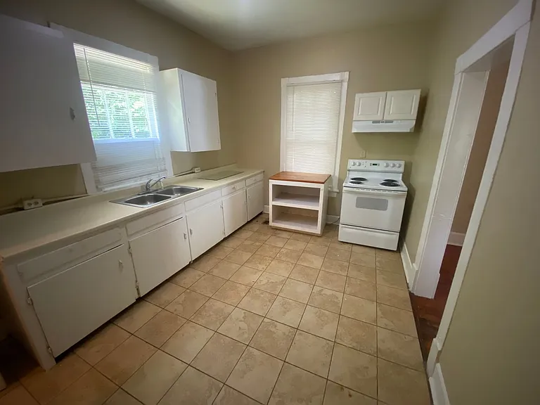 4007 Holly Ave — Photo 7
