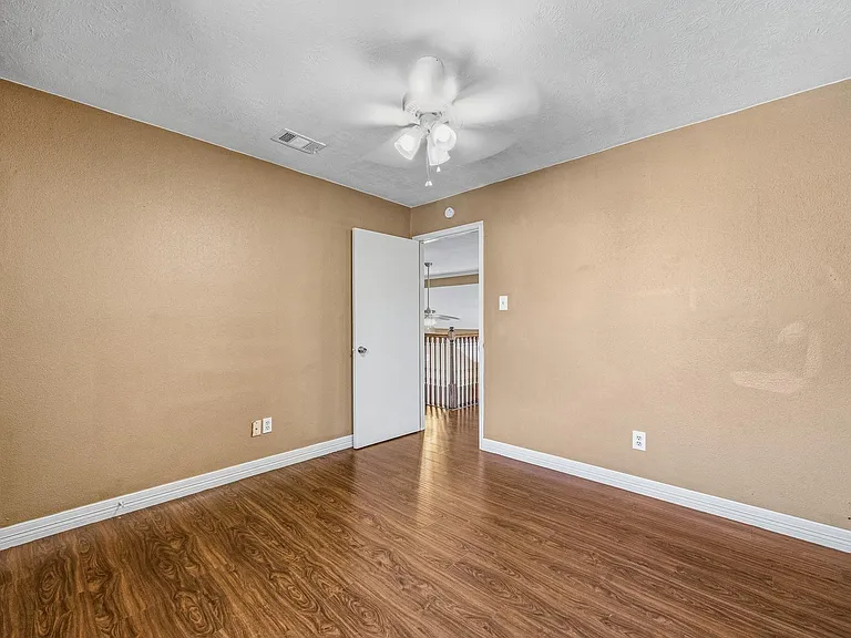11510 Pagoda Dr — Photo 19