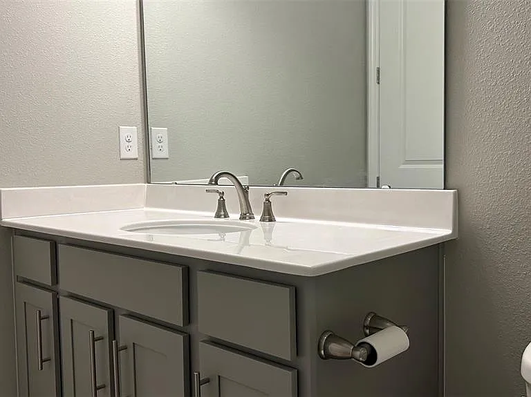 367 Sofia Ln — Photo 18