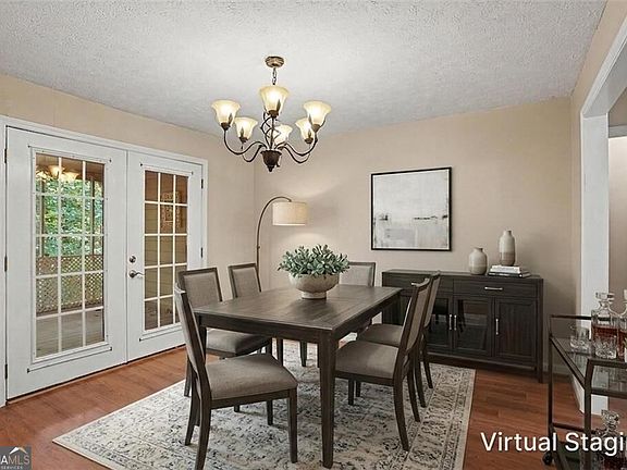 3rd image of 346 Buckingham Dr SW
