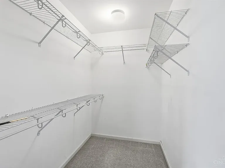 710 W Court St — Photo 20
