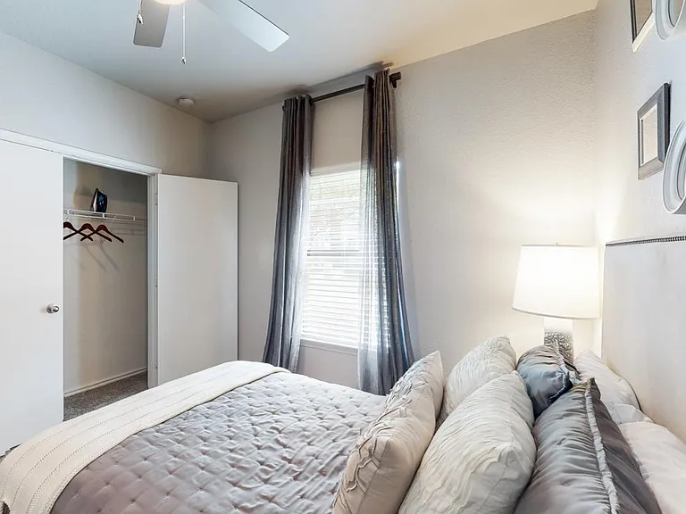 Brynwood Apartments — Photo 42