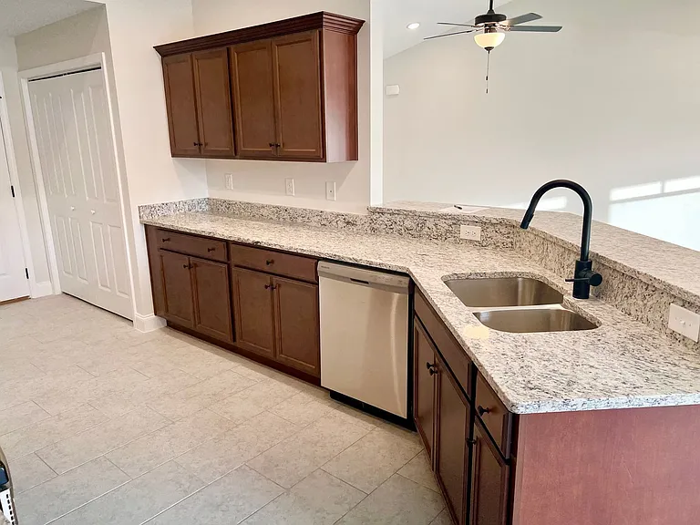 232 Sage Cir — Photo 49