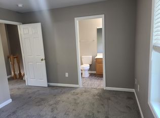 218 Crown Ct, Waynesboro, PA