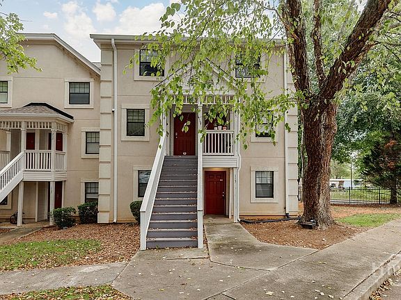 2nd image of 210 Appleby Drive #115