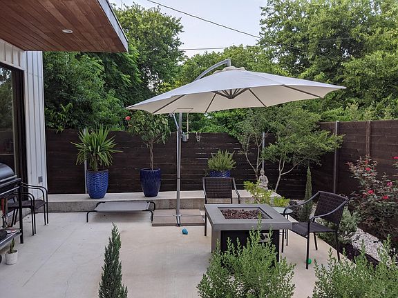 Oversized patio for entertaining