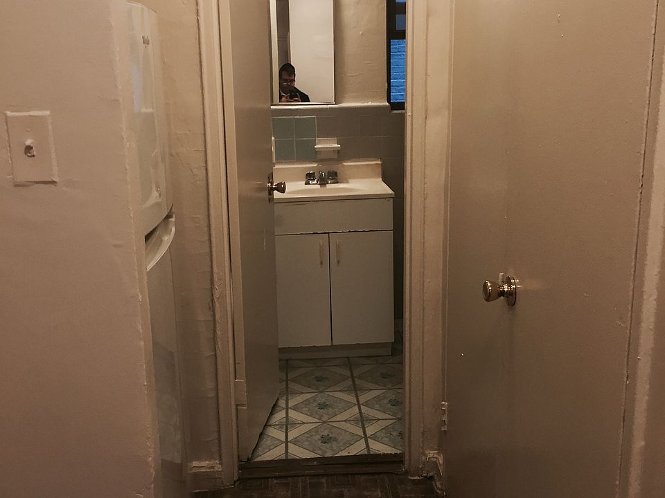1st image of 49 Saint Pauls Pl