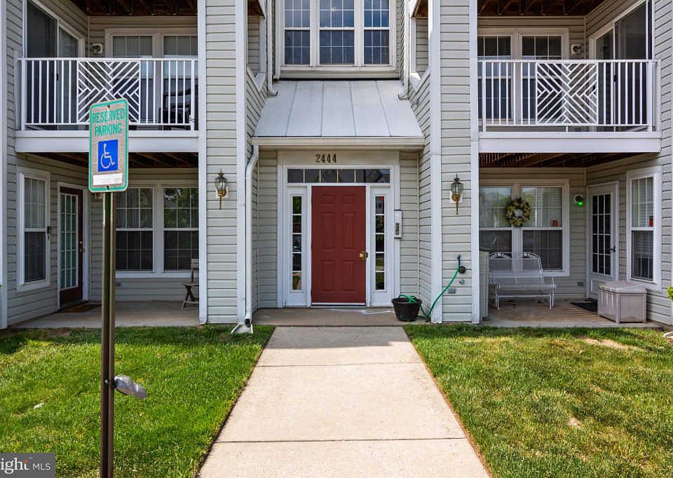 1st image of 2444 Blue Spring Ct Unit 303