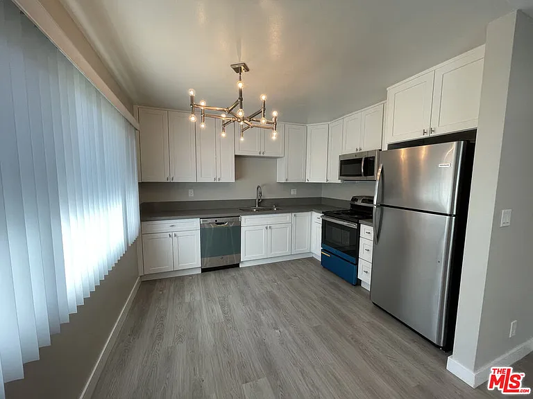 1830 Federal Ave — Photo 7