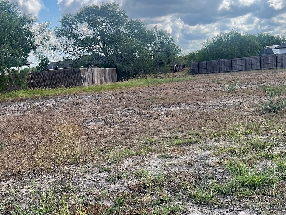 2nd image of 616 CADENA LOT 3