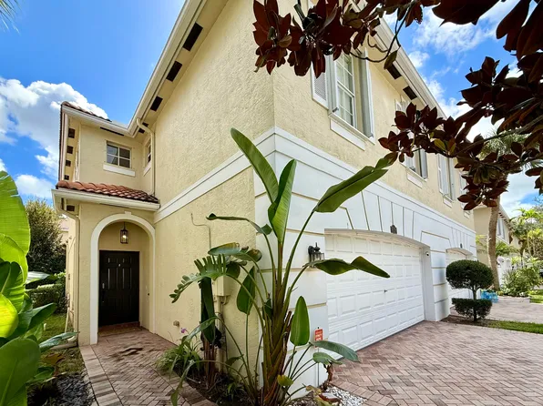 9138 Villa Palma Ln, Palm Beach Gardens, FL 33418
