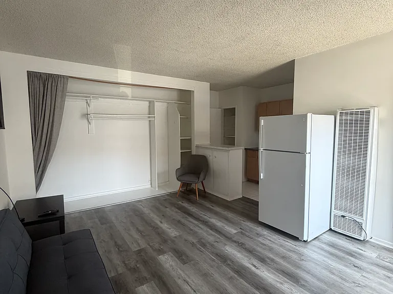 10944 Strathmore Dr #44 — Photo 4