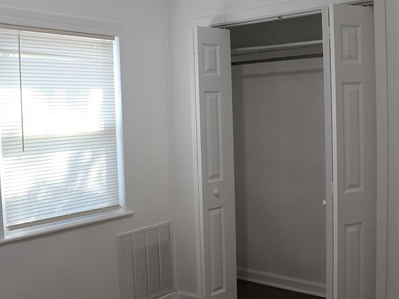 4th image of 23 Oak St #25