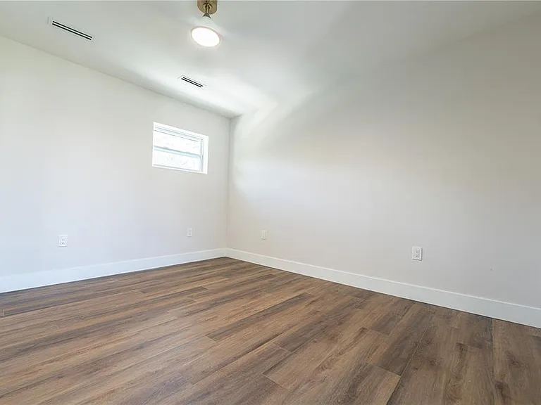 2721 Ingeborg Ct — Photo 43