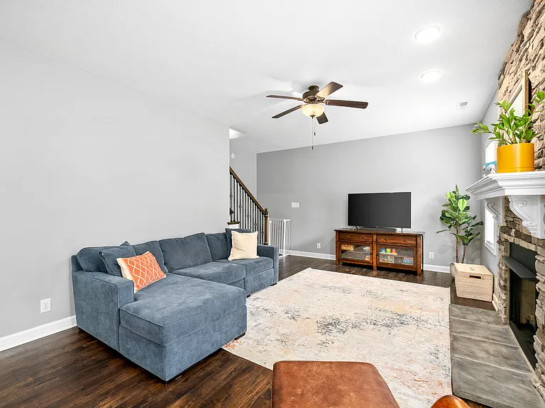 1607 Ellie Piper Cir — Photo 9