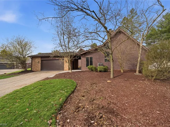 6132 Cedar Ln NW, Canton, OH 44708