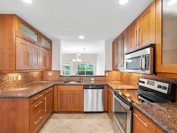 4th image of 7374 NW 61ST Terrace